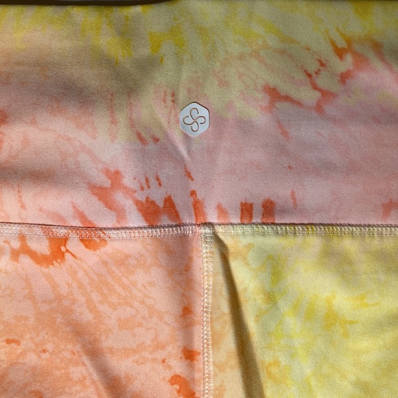 Scorpio Sol Vinyasa High Waist Leggings in Tie-Dye Workout Pants Sz L NWT - Picture 4 of 6